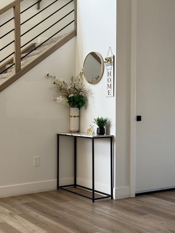 How to Keep Your Entryway Clean and Simple: Easy Tips for Every Home